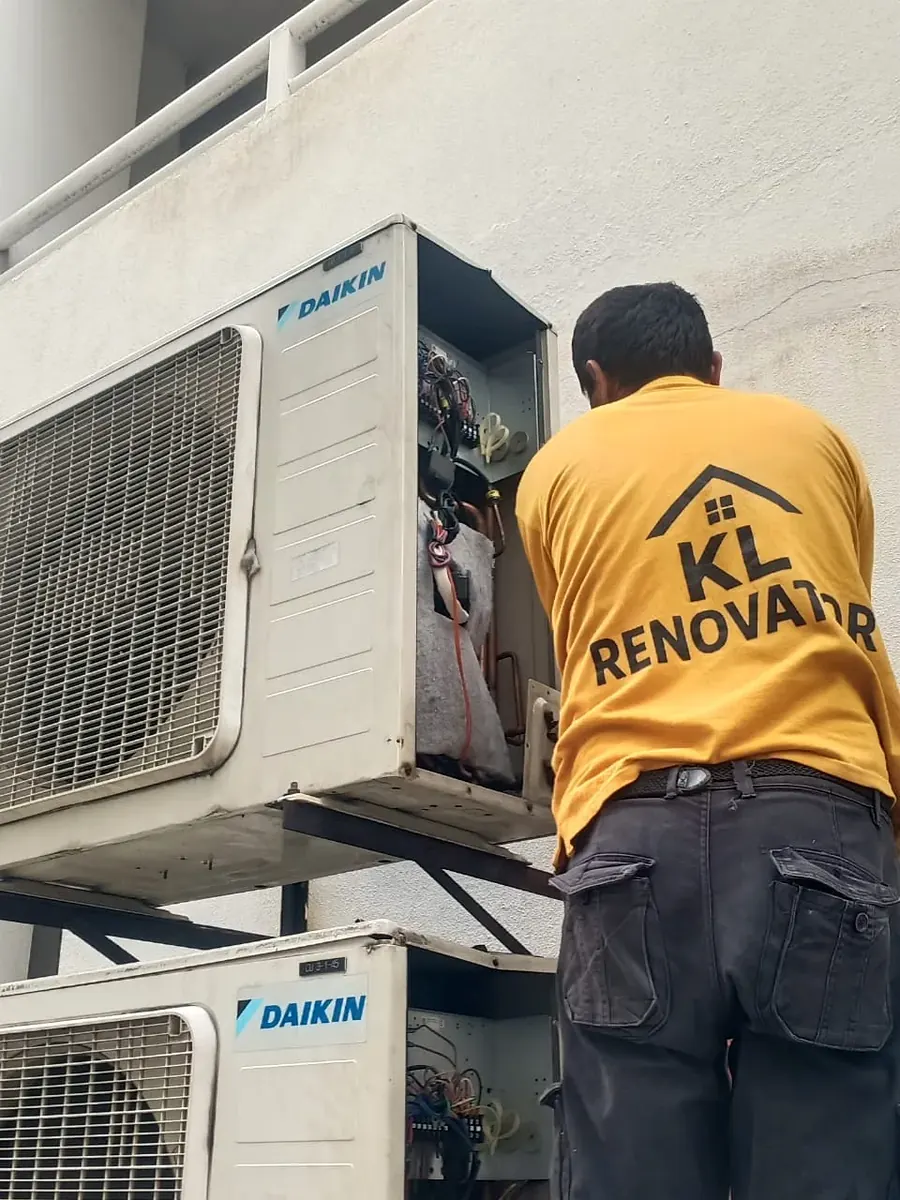 Hisense aircond chemical overhaul in Ampang Selangor by KL Renovator technician