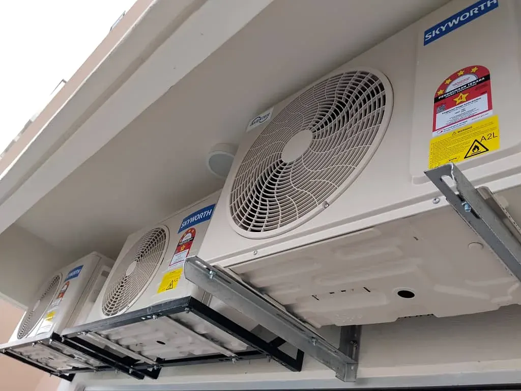 Panasonic aircond drain pan and coil scrubbed clean during overhaul in KL