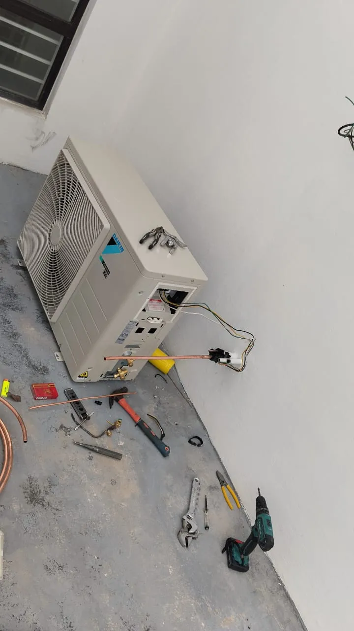 Routine aircond basic servicing and filter cleaning in a Kuala Lumpur home